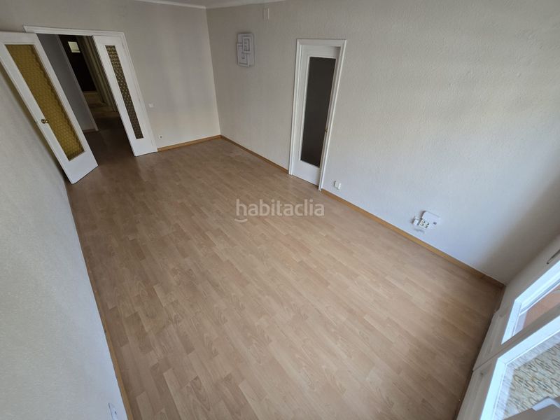 Foto ad27134c-8c8a-48cb-ad7e-cafbeeb8b745. Pis a El Clot Barcelona