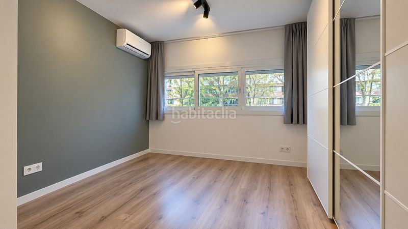 Foto 4ee50b94-6250-4c9d-aeba-bfec4bb092e2. Casa pareada casa / chalet pareado en venta en calle de jaume huguet 37, en Barcelona
