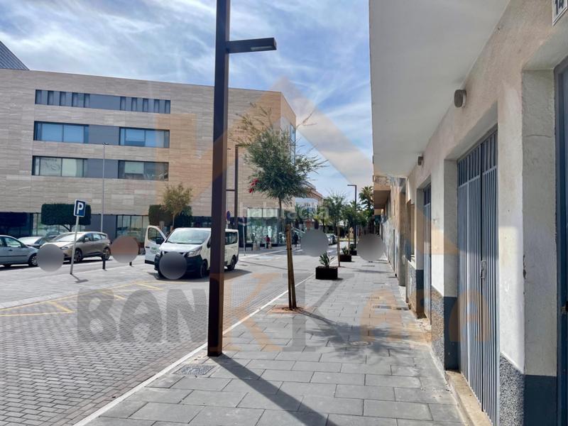 Foto 629c9435-fd0c-4806-859a-22aba7244afd. Casa in Pabellón - Estación - El Corte Inglés Ejido (El)