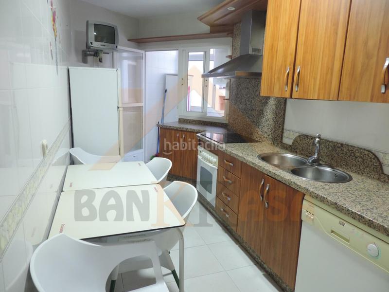 Foto 210c325f-a3d6-41cf-913c-e8cee3db2fe6. Appartement avec terrasse dans Pabellón - Estación - El Corte Inglés Ejido (El)