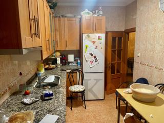 Casa en Ejido Sur. Duplex con tienda en la loma de la mezquita