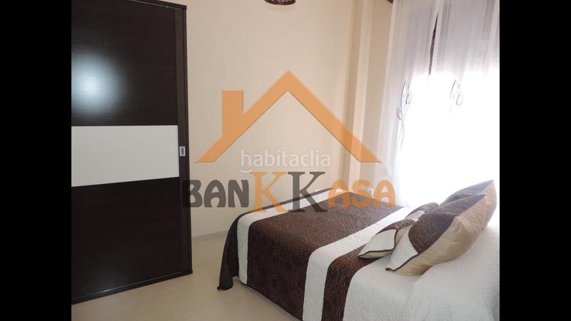 Foto 10540c26-887a-4e1b-9d65-15689b9caa71. Piso se vende piso en urbanización con piscina en Dalías