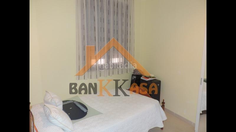Foto 46cb6e3c-c797-493f-ab18-bda6b5603e8f. Piso se vende piso en urbanización con piscina en Dalías