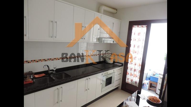 Foto 50b10bf7-5e7c-4bbc-9322-a81423534941. Piso se vende piso en urbanización con piscina en Dalías