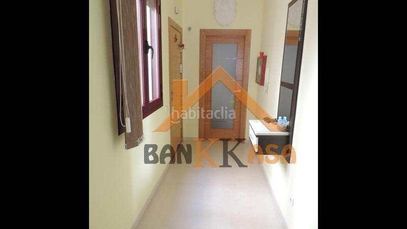 Foto 92a8999a-74e1-4b8c-8e45-98f78e2c6b83. Piso se vende piso en urbanización con piscina en Dalías