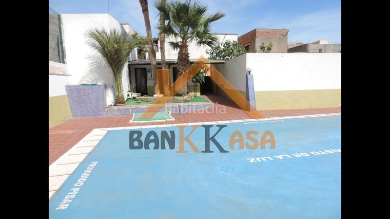 Foto bc39191b-7dac-46dd-84d9-f9bf4d92ce50. Piso se vende piso en urbanización con piscina en Dalías