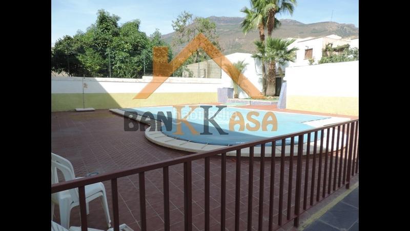 Foto cfcac22c-9936-45b6-b14d-7fd6fe6acecd. Piso se vende piso en urbanización con piscina en Dalías