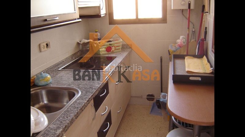 Foto 56d04e5f-fb2b-442b-91e0-399691e48658. Pis amb calefacció aparcament a Balanegra