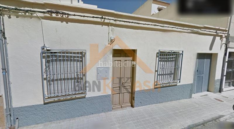Foto 5414aad2-650b-4b7f-bc03-aaa5173d4104. Casa amb aparcament a Ejido centro Ejido (El)