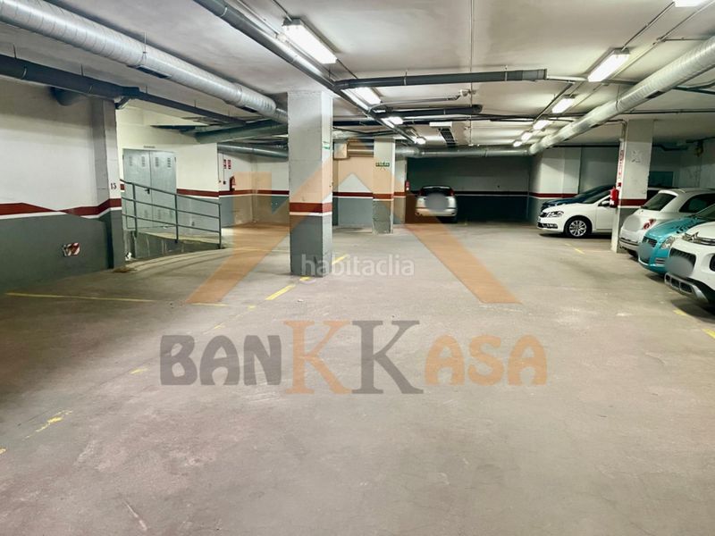 Foto 87756167-c26c-4faf-9939-7545fcb9d348. Pis amb aparcament a Pabellón - Estación - El Corte Inglés Ejido (El)