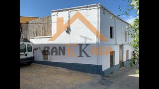 Dúplex  Calle zacatin. Se vende dúplex en berja zona cerrillo pago
