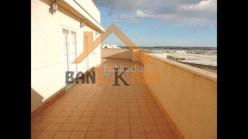 Foto 3f514f96-16c2-41f6-af20-d062eef79eaf. Àtic amb calefacció aparcament a Santa María del Águila Ejido (El)