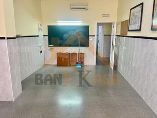 Locale commerciale in Ejido centro. Oportunidad en el centro de el ejido! local de 83m2 ideal para a