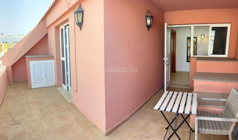 Foto c3903872-b5c8-4ea3-a7dc-e957665626d2. Casa en calle alcalde juan évora suárez 23 **dúplex en venta en el castillo - ¡tu nuevo inversión!** en Antigua