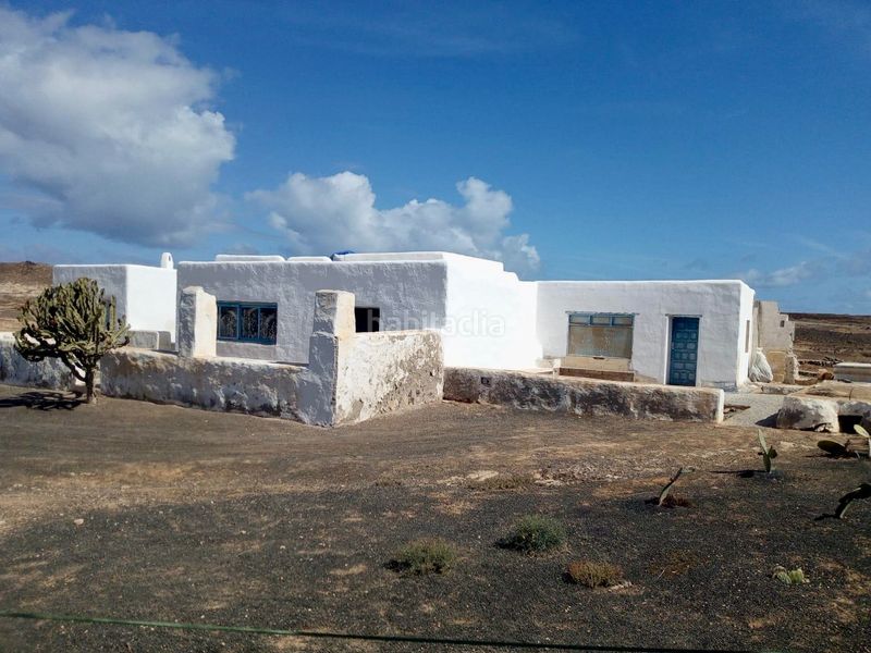 Foto 81bbfa05-0314-4b3a-b6fe-b8ddb9c9bd61. Casa a caserío pedro barba 21 a La Graciosa Teguise
