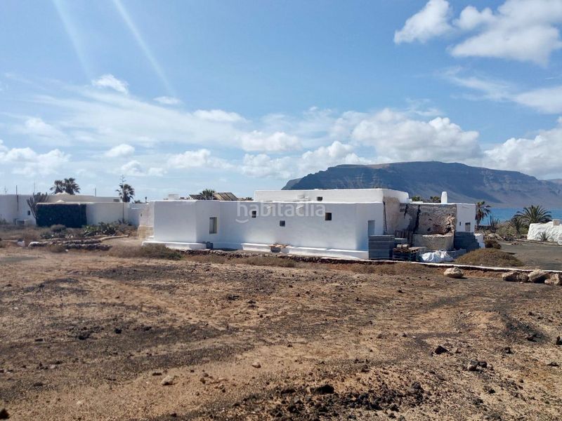 Foto b2622376-96a3-442d-a10f-9a676d358546. Casa a caserío pedro barba 21 a La Graciosa Teguise