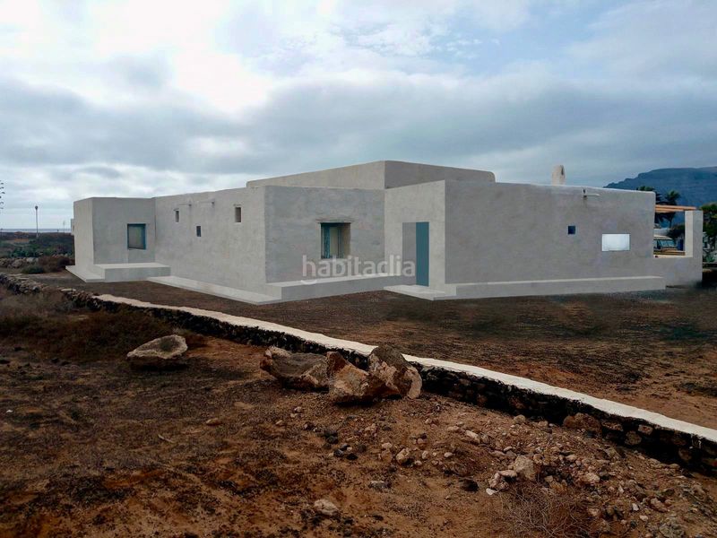Foto f7bd6957-c370-43e6-bcf8-c25b511c4976. Casa a caserío pedro barba 21 a La Graciosa Teguise