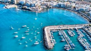 Terreny residencial en Arguinegun. Se vende solar urbano con vistas al mar en la urbanizacin loma