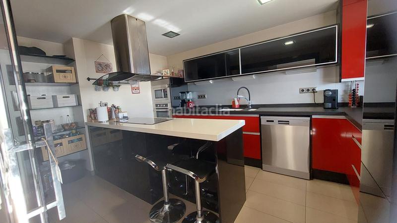 Foto 68c0549e-dbbe-42b3-9299-0b862f53dfb3. Zweistöckige wohnung mit heizung in Palafolls