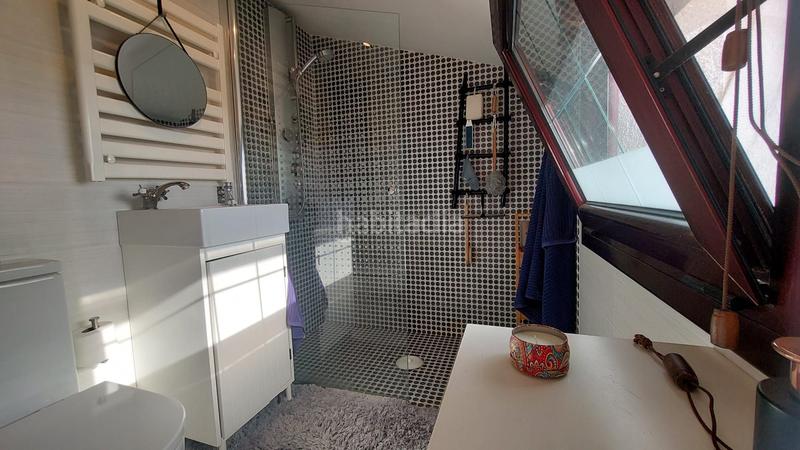 Foto e4c536d4-fab0-4bb8-a16f-40090f56d752. Zweistöckige wohnung mit heizung in Palafolls