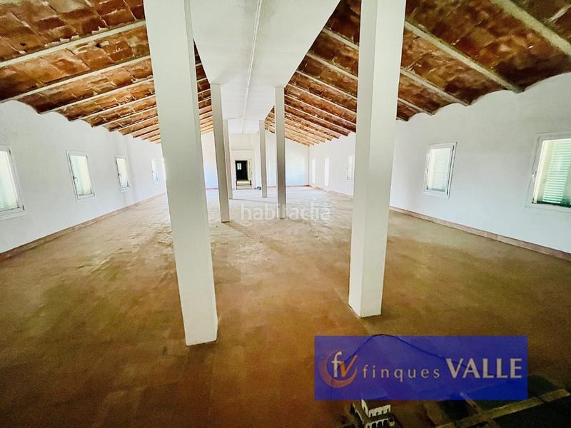 Foto f5c212e3-e789-4265-808b-655ca8a79468. Edificio in Tordera Tordera