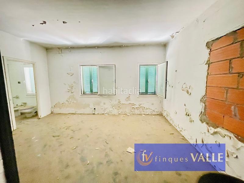 Foto 5162704a-ac03-44a7-a41e-0d13263e2241. Edifici a Tordera Tordera