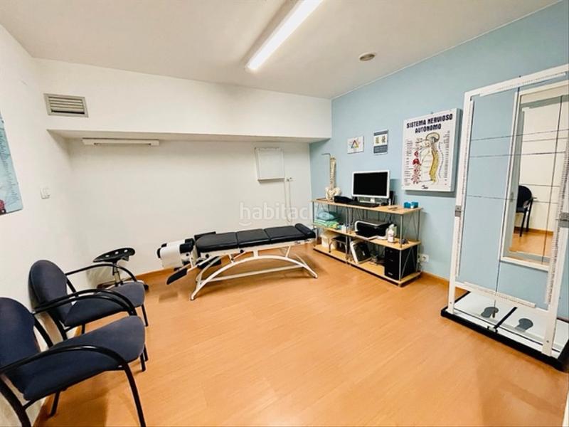 Foto 57322bdd-1683-4ab3-aea3-76fcf09bebe4. Location local commercial avec chauffage dans Eixample Nord Girona