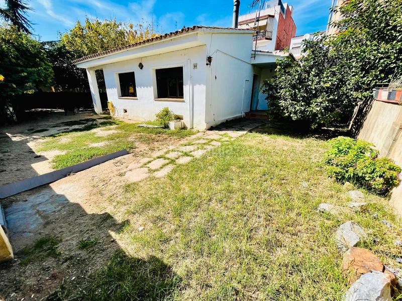 Foto 5e920930-a7ad-4038-a5d3-b1da90d8fc4e. Xalet amb xemeneia calefacció a Centre Pineda de Mar