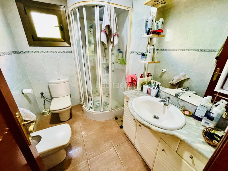 Foto b44218b8-72f7-486d-a940-8b8a1708fad8. Xalet amb xemeneia calefacció a Centre Pineda de Mar