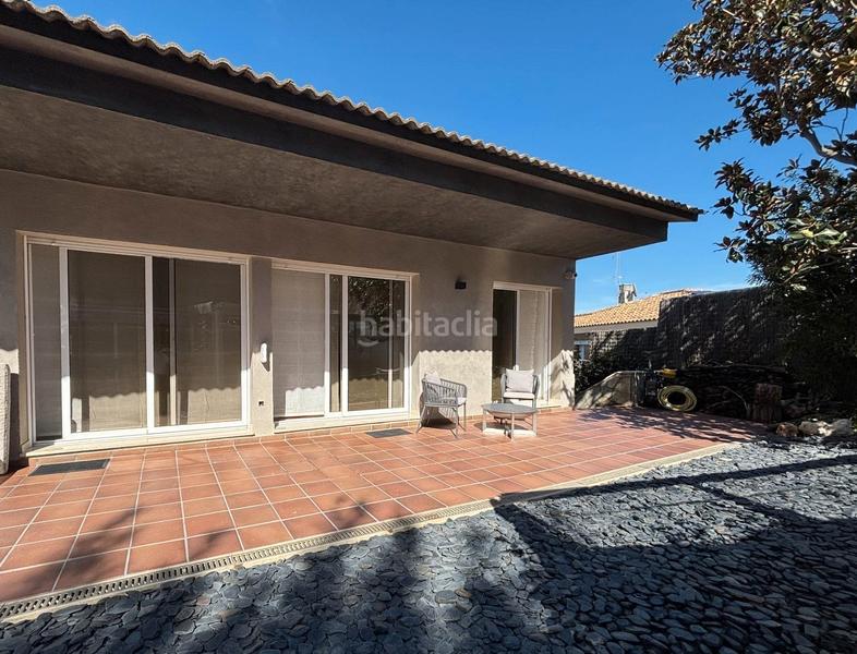Foto b30ae2a7-f6c4-4834-9683-9a63c0972b7d. Chalet with heating pool in Calella