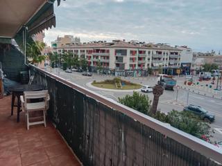 Piso en Calella. Encantador piso con vistas al mar en zona tranquila y con todos