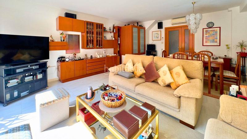 Foto ca9b1931-2f98-4acf-a7d4-df430f15c001. Maison jumelée avec chauffage piscine dans Malgrat de Mar