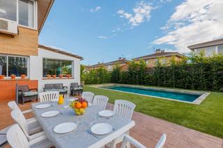 Maison à Tordera. ¡ magnífica casa a tres vientos en tordera, zona fibracolor !