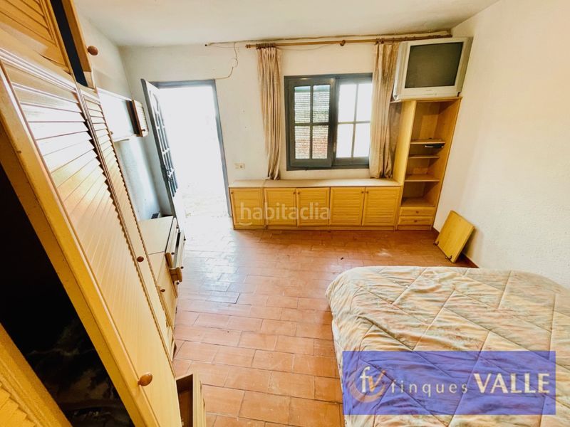 Foto 0f81b052-95f7-4f08-83f7-62e041695d78. Casa aparellada a Malgrat de Mar