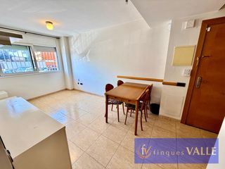 Apartament a Els Pins. Encantado piso en blanes, zona els pins - ideal para entrar a vi