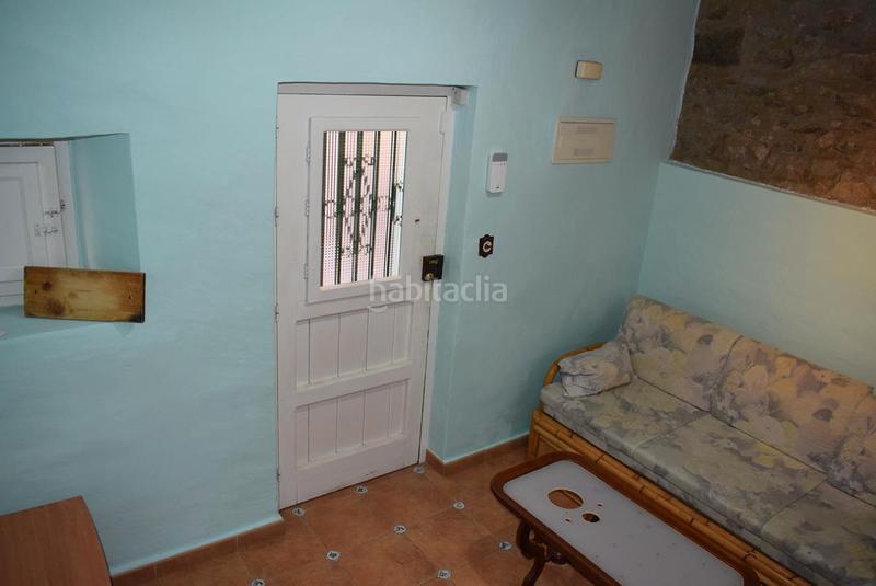 Foto 3f05390e-7a39-44d5-8b6d-f1fcfd45d16a. Casa aparellada a calle clavelicos alto 17 a Almuñecar centro Almuñécar