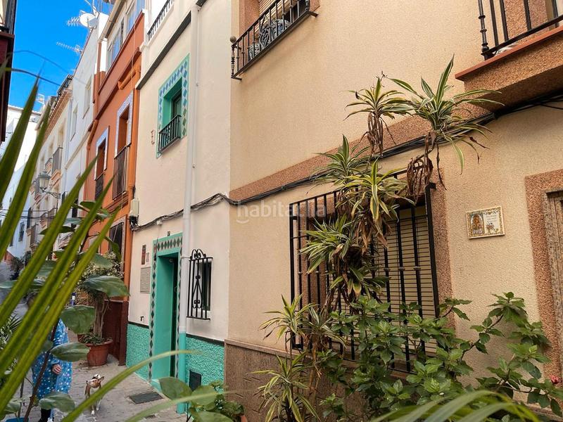 Foto 4dcfaf1c-19da-442e-870e-ce5e516cc472. Casa aparellada a calle clavelicos alto 17 a Almuñecar centro Almuñécar
