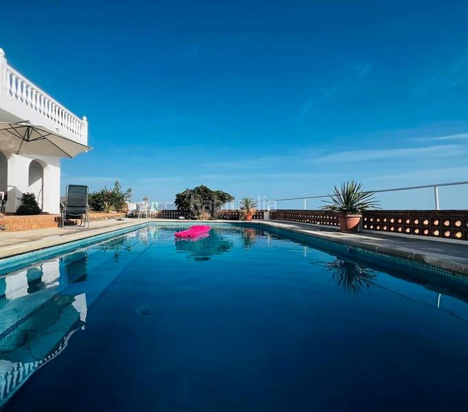 Foto 08a308ff-5535-432a-b8f2-98808466167e. Alquiler chalet en calle montañés alto 9 villa de ensueño con vistas panorámicas en Almuñécar