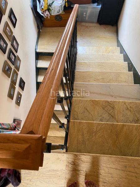 Foto ec9493fb-8d36-49eb-98cc-8cd3cd3f369e. Casa adossada a calle torrepinos 14 a Velilla - Velilla Taramay Almuñécar