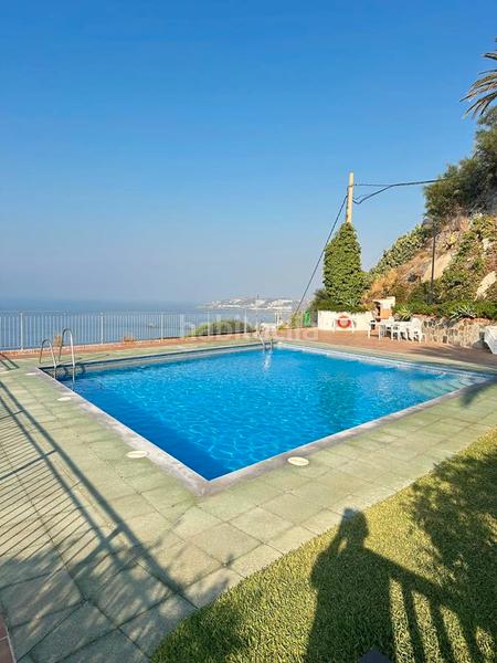 Foto f4ab9a76-553c-40ac-af5a-27e89305ab78. Casa adossada a calle torrepinos 14 a Velilla - Velilla Taramay Almuñécar