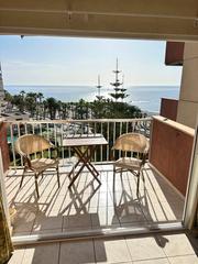 Appartement  Paseo reina sofía 3. Apartamento con vistas al mar en la urbanización las góndolas