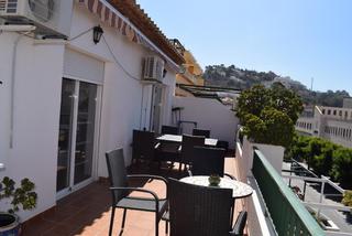 Lloguer Apartament a Calle mariana pineda 13. Gran piso situado en el centro con vistas al mar