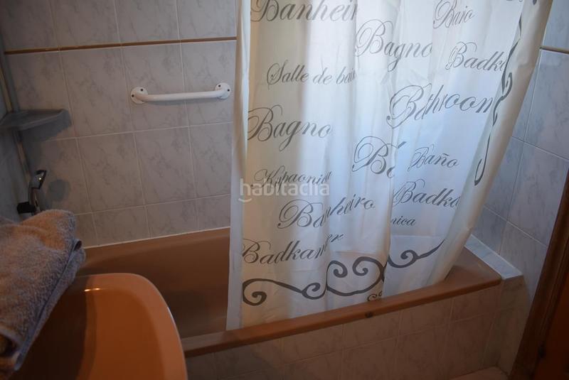 Foto f8e09d24-f7bf-48a7-ac12-38b303df704c. Rent penthouse in n/a in Almuñecar centro Almuñécar
