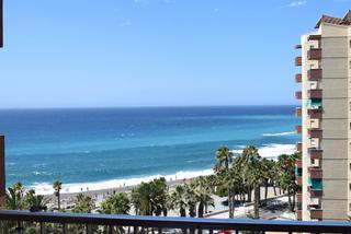 Location Appartement à Paseo reina sofía 3d. Precioso piso en primera linea de playa