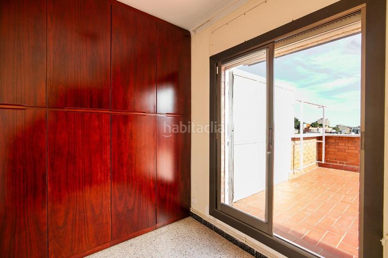 Foto 7e48b07f-9e20-4ad2-8a6e-fef09e33b9e6. Àtic amb calefacció a Horta Barcelona