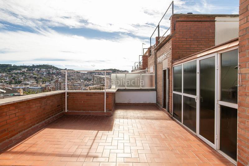 Foto 9b3aa58a-d5a0-4a52-9674-c3f37f18db5f. Àtic amb calefacció a Horta Barcelona