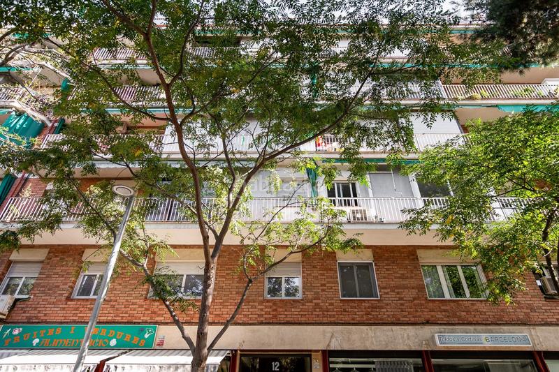 Foto dfd35dff-6d61-4bf5-8542-0add353c3cf2. Àtic amb calefacció a Horta Barcelona