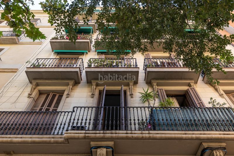 Foto 638ae1dd-fb04-4ead-83bb-dd6126768fa6. Etagenwohnung mit heizung in Fort Pienc Barcelona