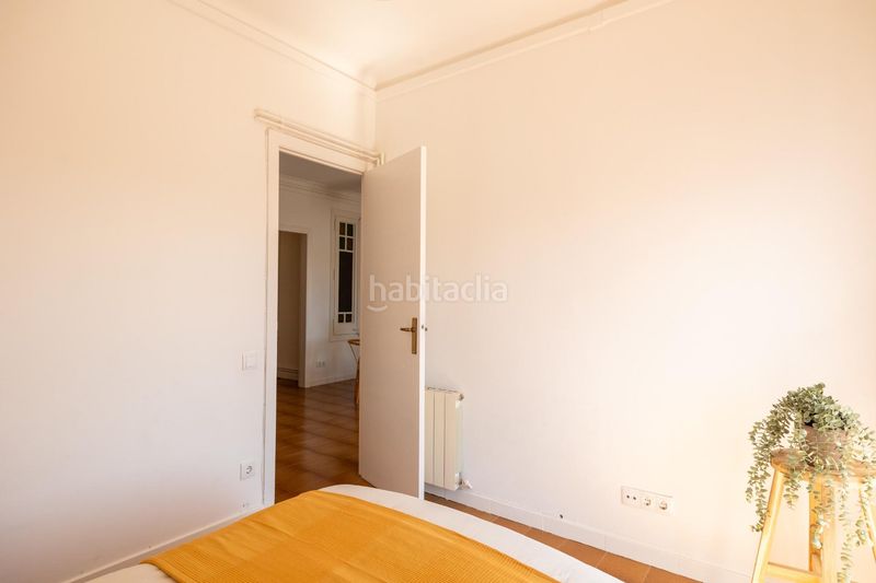 Foto 835b9a83-626b-4759-8e29-36a6a238d764. Etagenwohnung mit heizung in Fort Pienc Barcelona