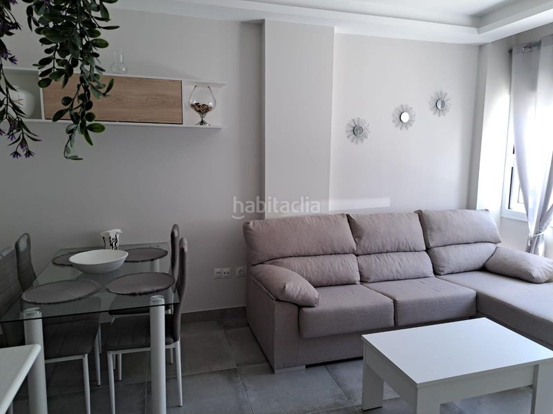 Foto 0395fcf3-e1ab-4a6d-86c1-cb89cdcb9f3d. Rent flat with parking pool in Las Gaviotas - Carvajal Fuengirola